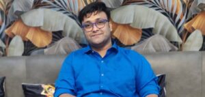 Read more about the article The Educator’s Compass: Dr Rishikesh Tewari’s Journey of Purpose, Pedagogy, and Perseverance